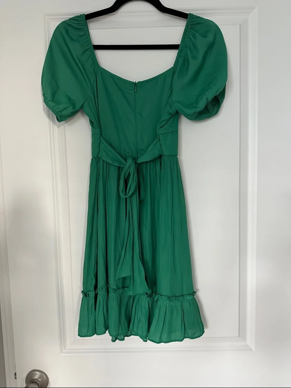 Green Puff-Sleeve Midi Dress - Women - Picture 3 of 5